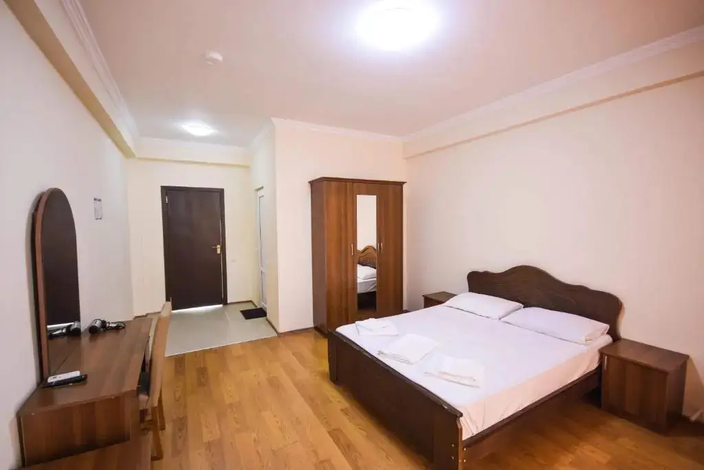 Батуми: Hotel Otsneba