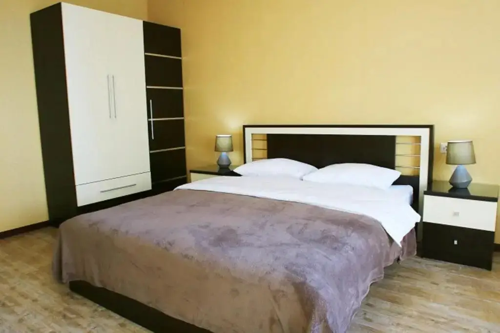 Батуми: Pirosmani Mini Hotel