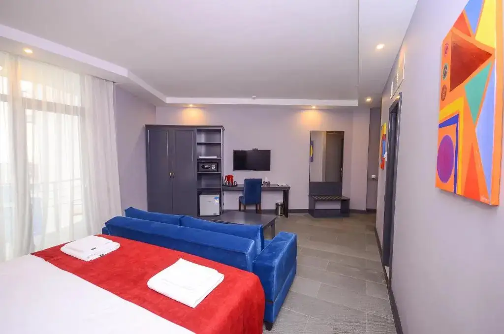 Батуми: REALM Hotel Batumi