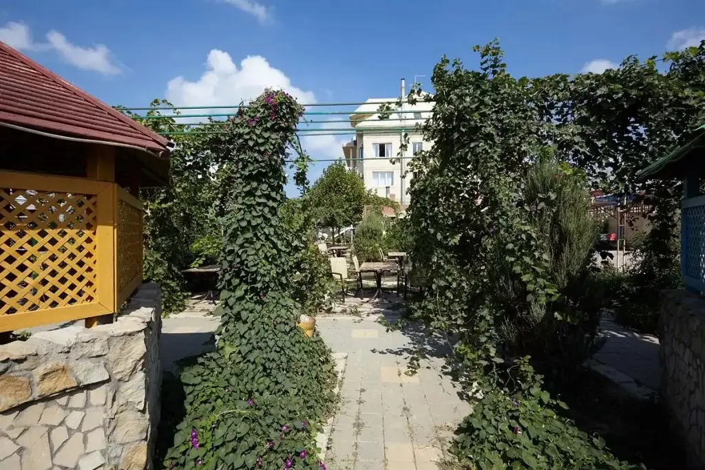 Волна: Отель Уют Тамани