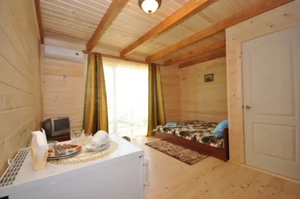 Утёс: Villa Viola