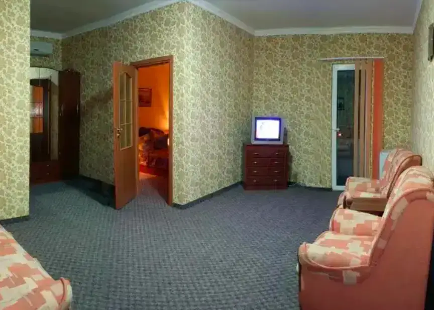 Утёс: Пансион Круиз-3