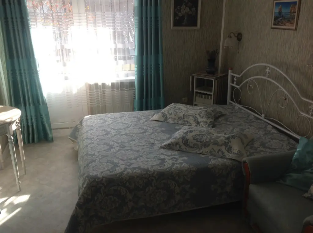 Алушта: Guest House Kiparis