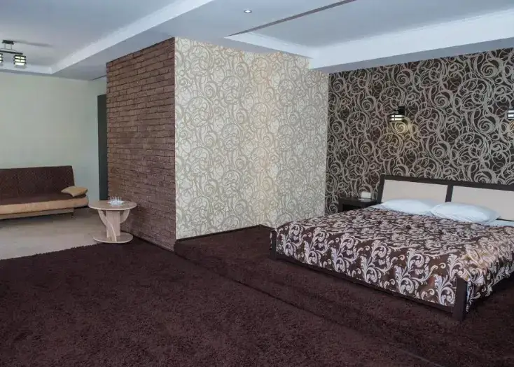 Утёс: Priliv Hotel