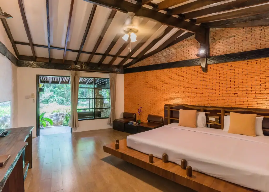 Сай Йок: Home Phutoey River Kwai Hotspring & Nature Resort