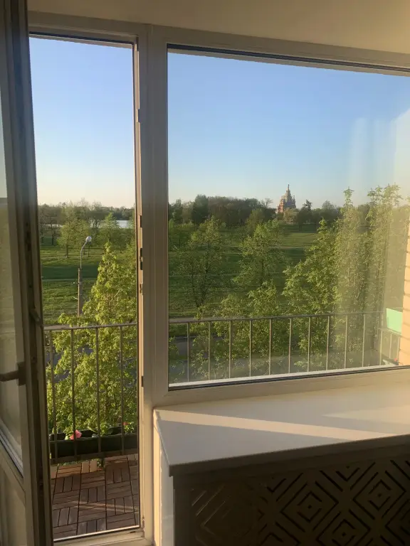 Петергоф: Апартаменты квартира с видом в центре Петергофа