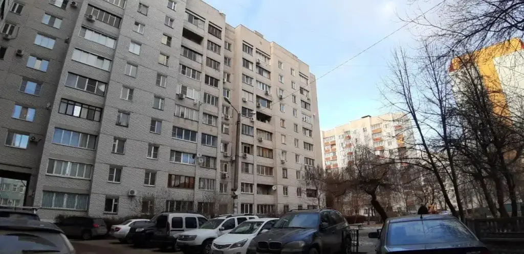 Воронеж: Apartments for 40 years of October