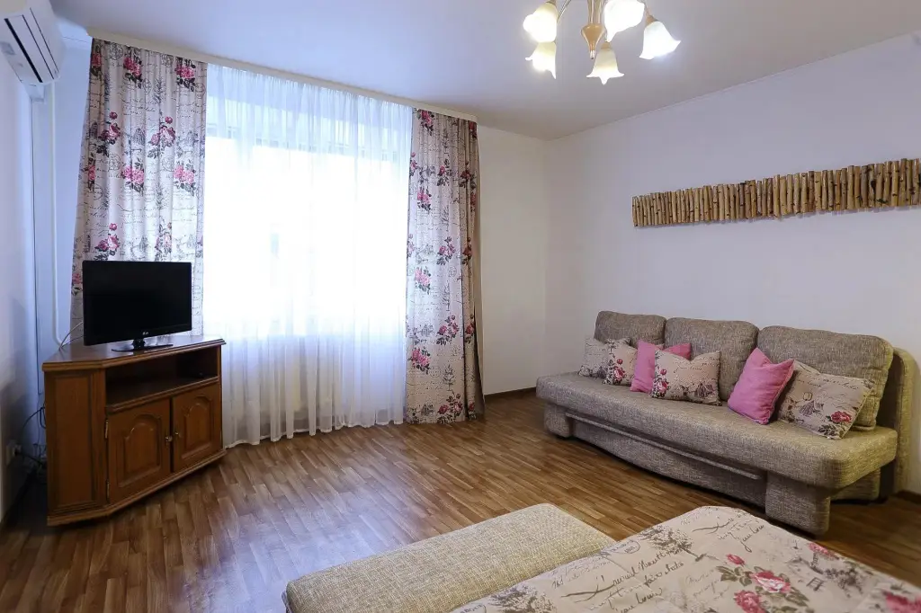Воронеж: Apartments for 40 years of October