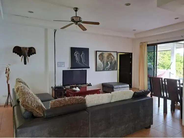 Мэй-Хаад-Бэй: Ocean View Villa