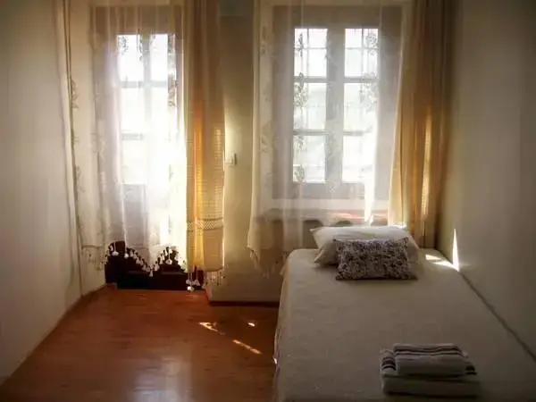 Акьярлар: Arhalya Tas Konak