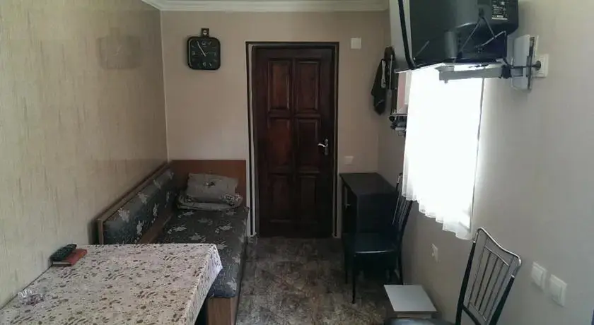 Батуми: Manchos House