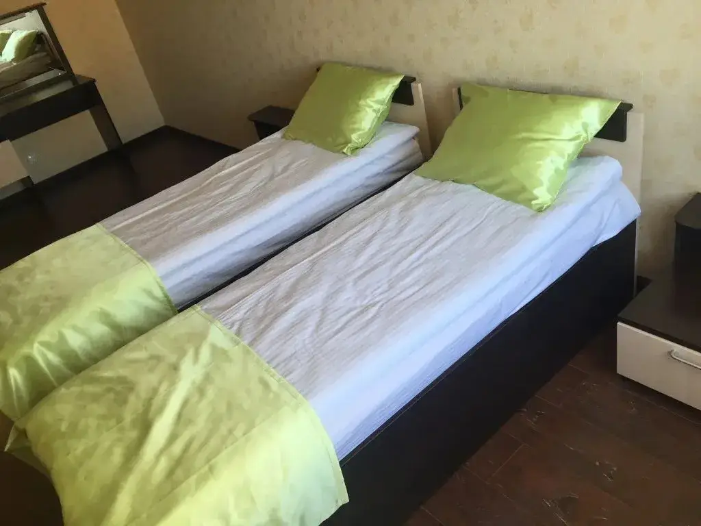 Иркутск: Apartment "Rodnye Berega"