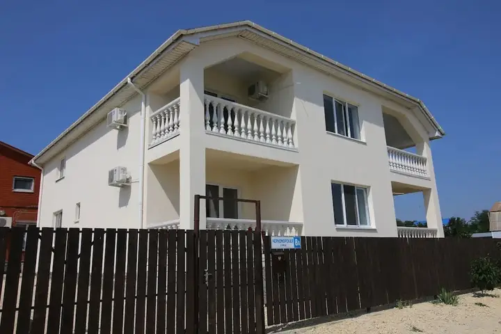 Анапа: Guest House Chernomorskaya 8A