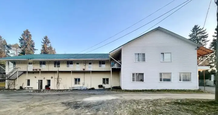 Сортавала: Trekhkomnatnaya Kvartira Na Fabrichnoy 11 Apartments