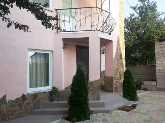 Севастополь: Mulen Ruzh Villa