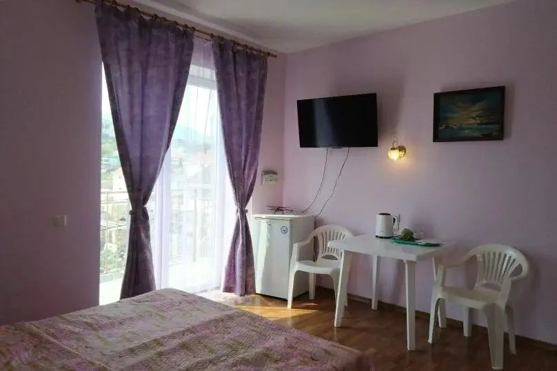 Судак: Assol