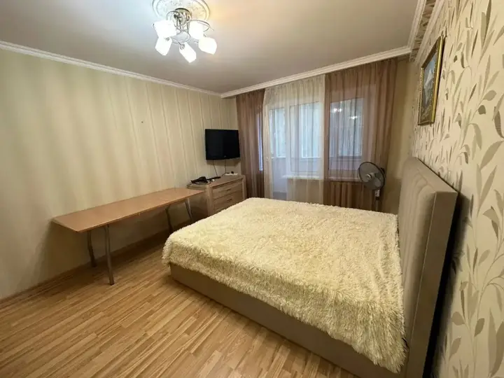 Кисловодск: Трехкомнатная Квартира на улице Губина