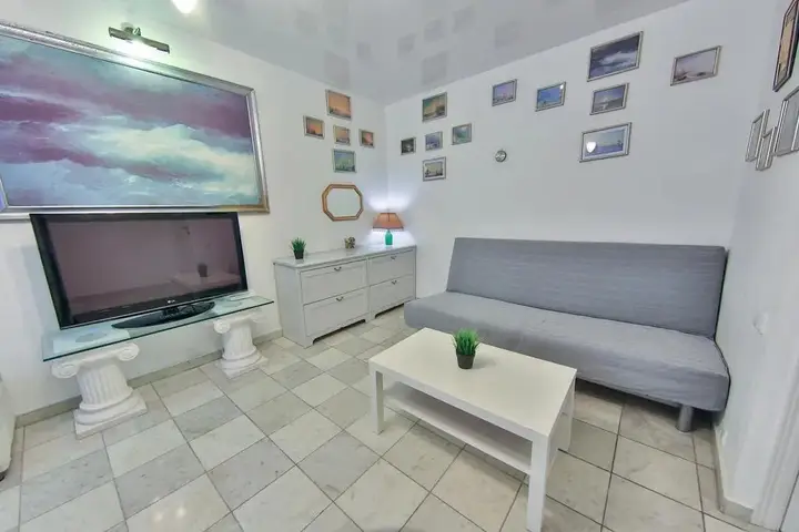 Москва: Hotelroom24 on Belorusskaia