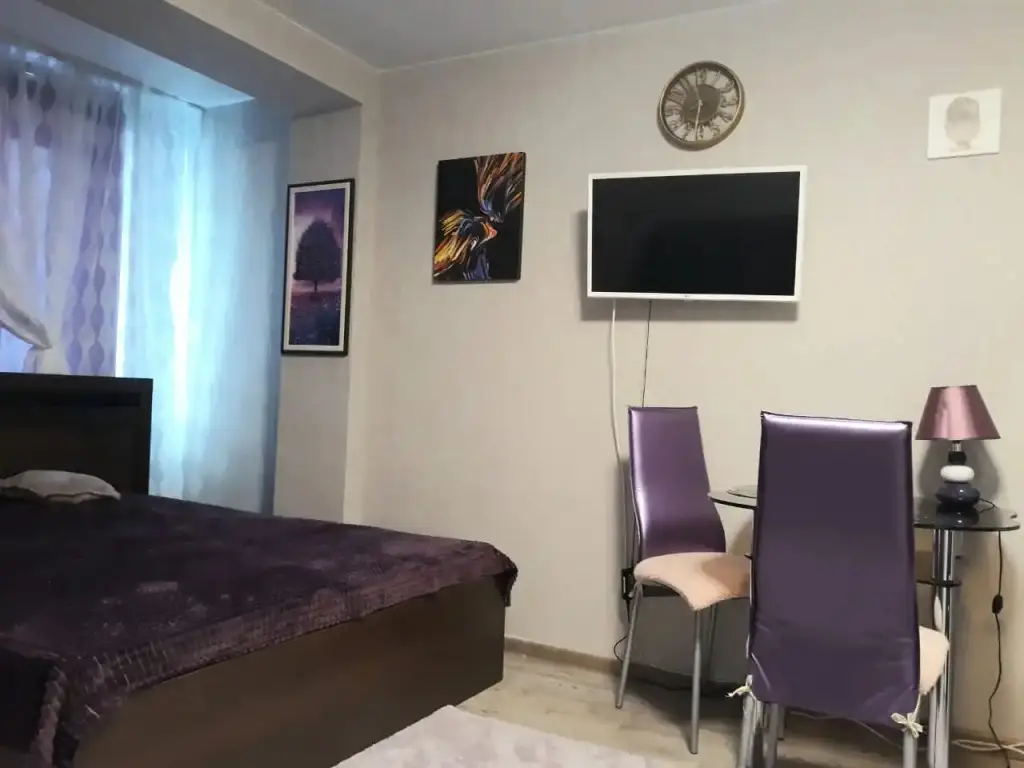 Набережные Челны: Studiya Na Raskolnikova 48/1 Apartments