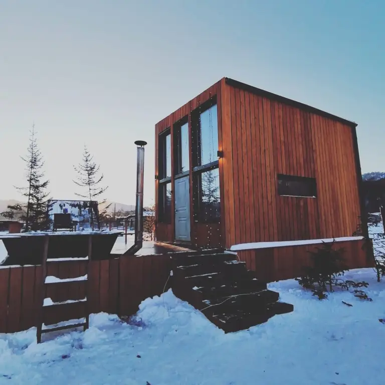 Анос: Duplo Guest House