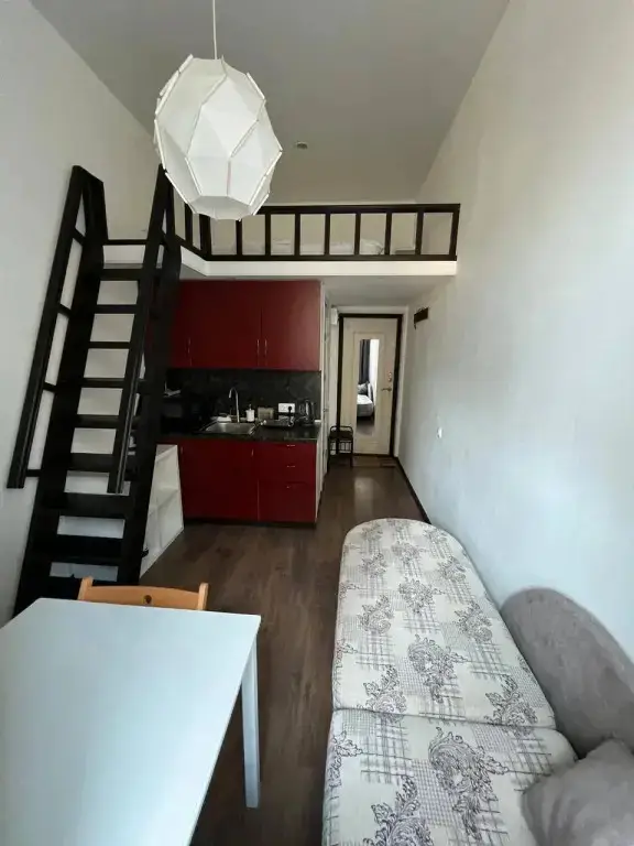 Sukhaparina: Апартаменты в жилом доме Marco's Apartment House