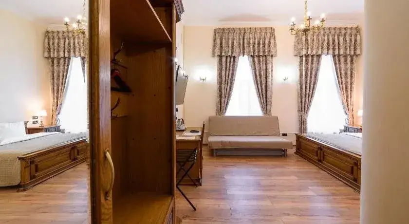 Sukhaparina: Tchaikovsky House