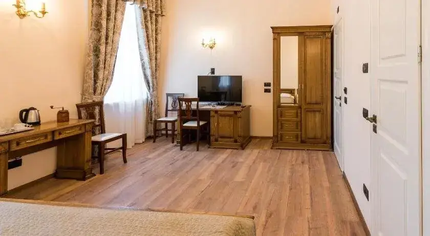 Sukhaparina: Tchaikovsky House