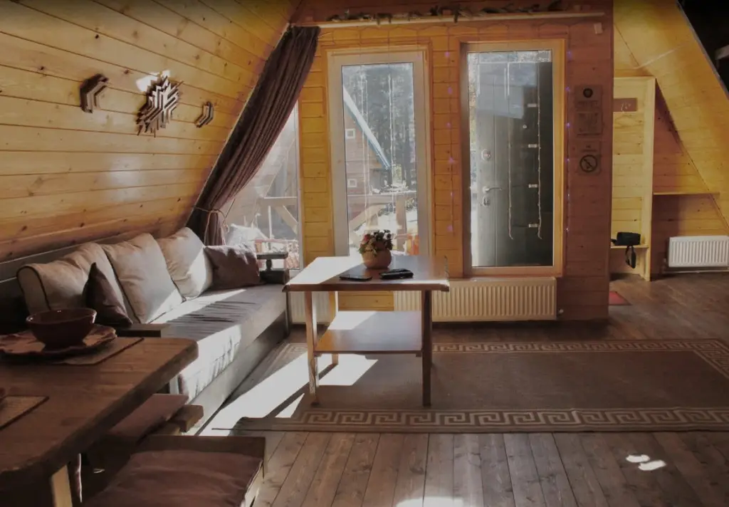 Эльбрус: Гостевой дом Romantik house