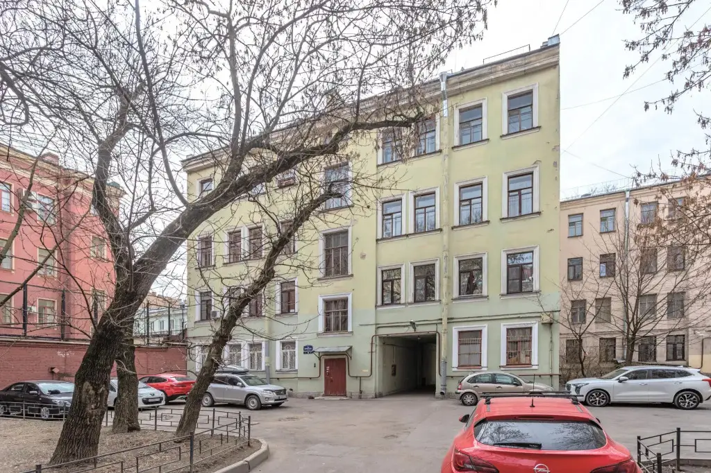 Gorki: Art-Home (Арт-Хом) на 3-й линии Васильевского острова