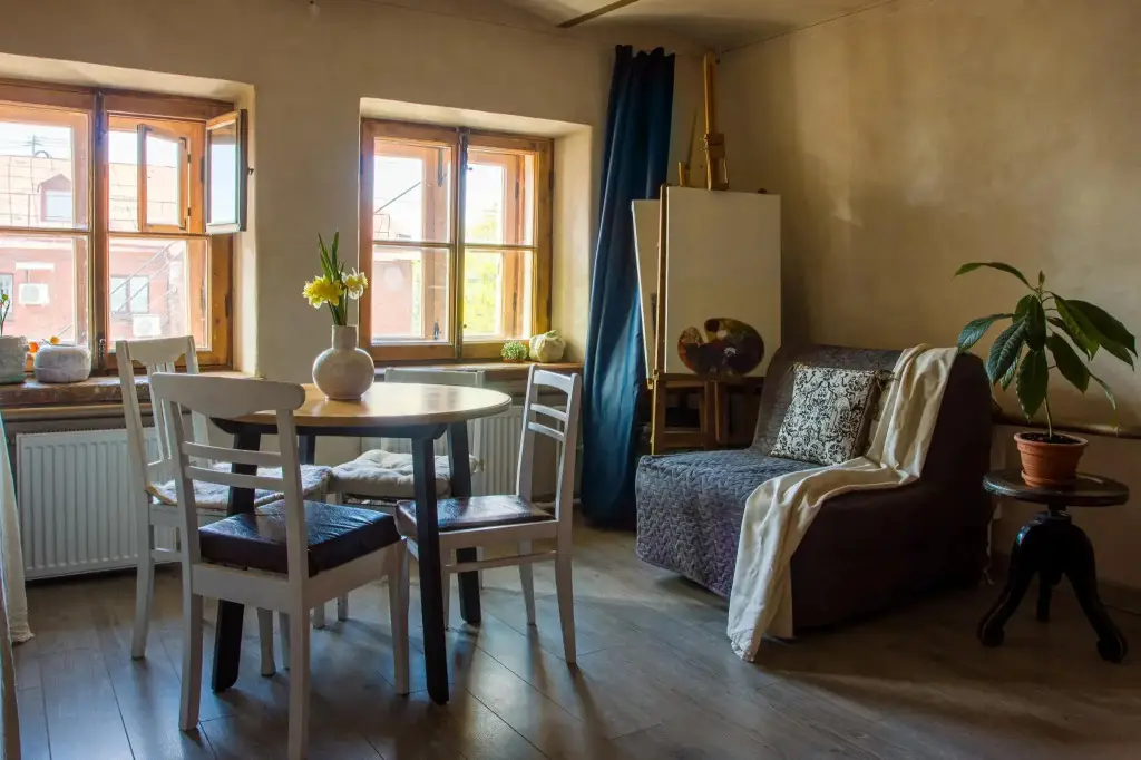 Gorki: Art-Home (Арт-Хом) на 3-й линии Васильевского острова
