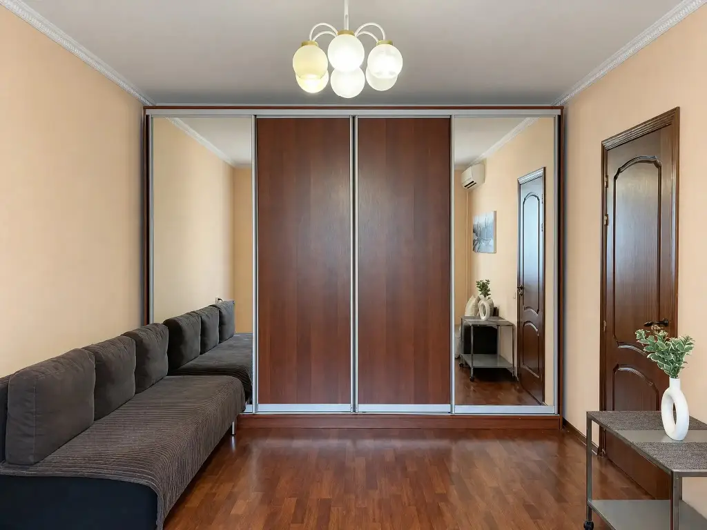 ApartLux (АпартЛюкс) на Изумрудной — фото 1