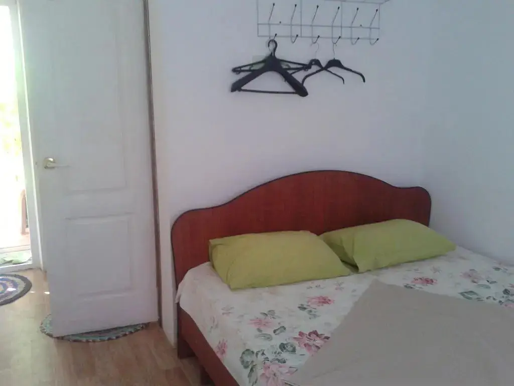 Должанская: Mini-hotel Yutnii dvorik