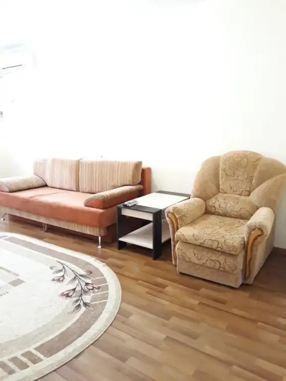 Набережные Челны: Dvukhkomnatnaya Na Raskolnikova 27 Apartments