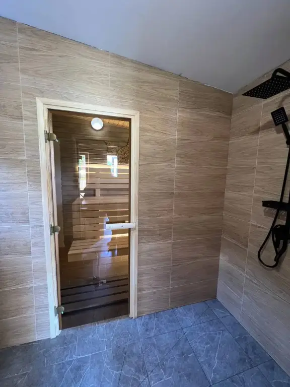 Mukhovitsy: Fox Zaostrovye S Baney guest House