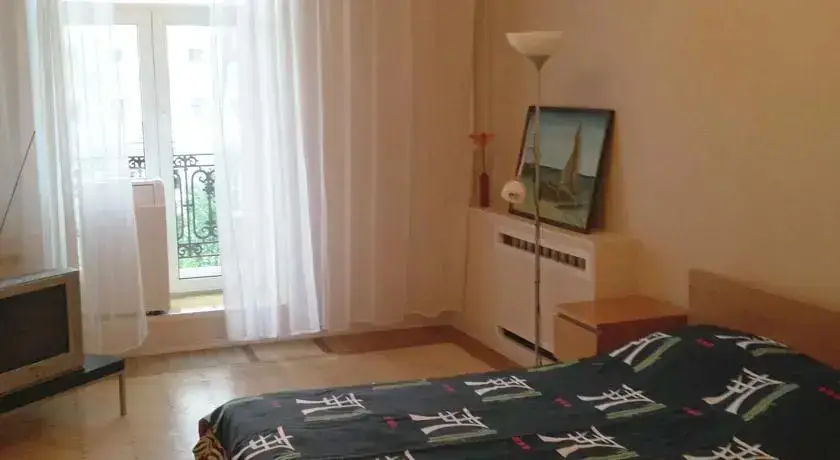 Sukhaparina: U Mariinskogo Teatra Apartments