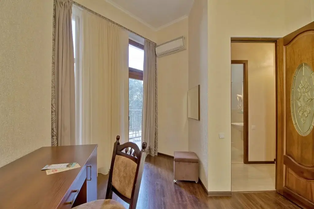 Ялта: Botkin Apartments