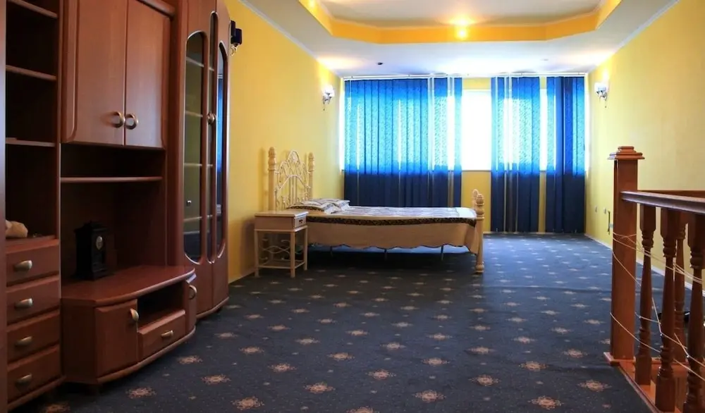 Сочи: Elling on Prosvescheniya St. 122-1