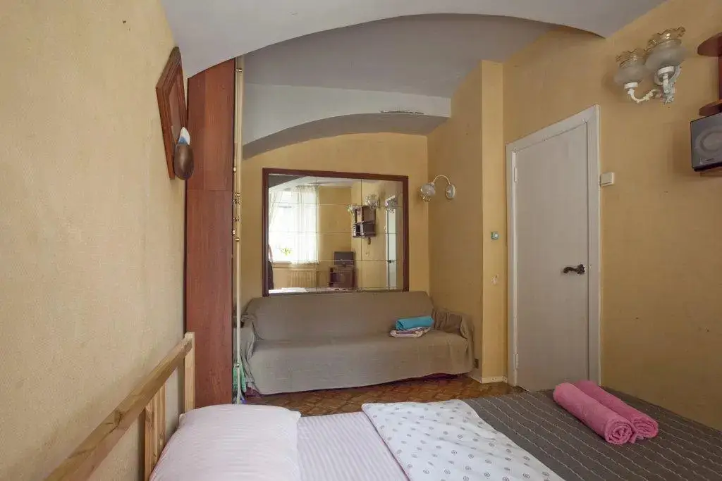 Sukhaparina: Na Orlovskom Pereulke 1 Apartmetns