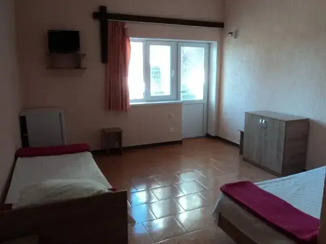 Заозерное: Zolotyie Peski Guest House