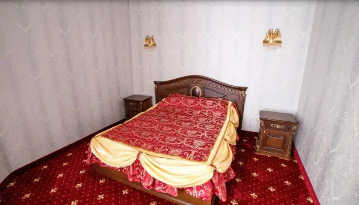Уфа: Версаль