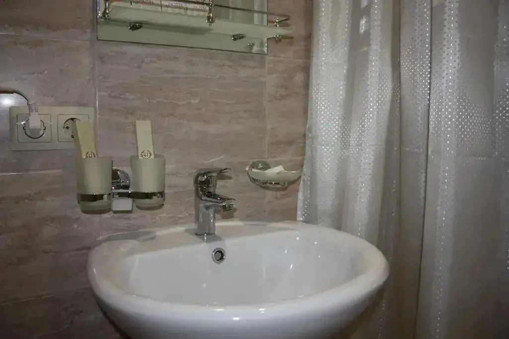 Yuzhnaya Stolitsa Hotel — фото 1