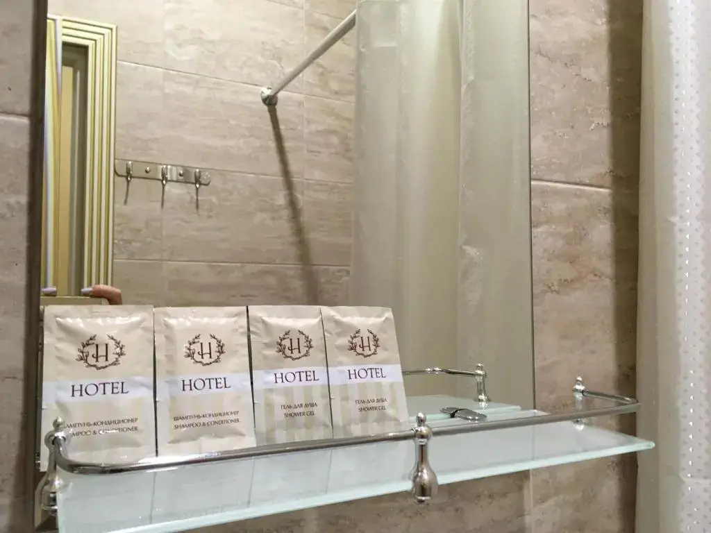 Сочи: Yuzhnaya Stolitsa Hotel