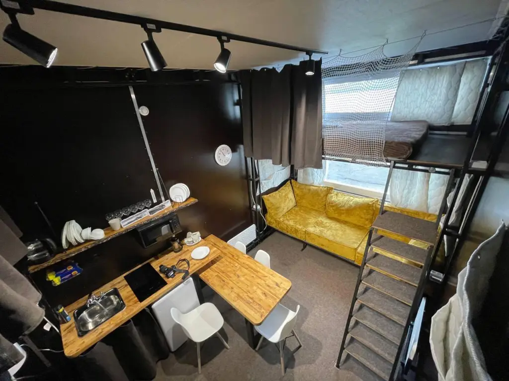 Камень-на-Оби: Lastochka Hotel