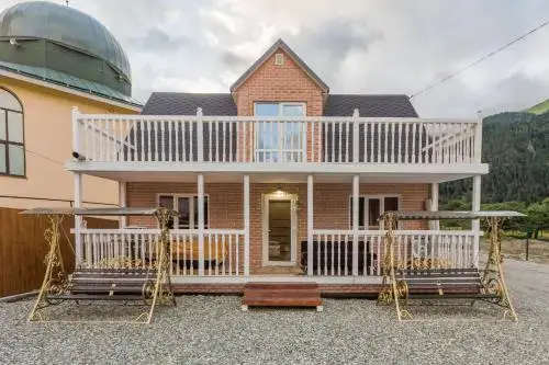 Архыз: The_guest_house_maral