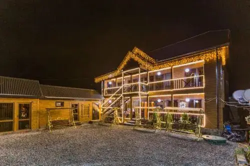 Архыз: The_guest_house_maral