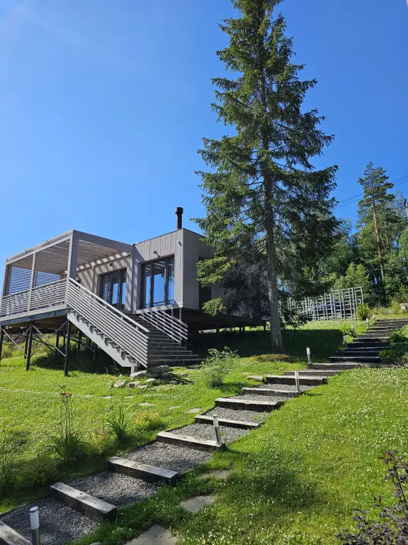 Орехово: Коттедж Черничный склон Grey House