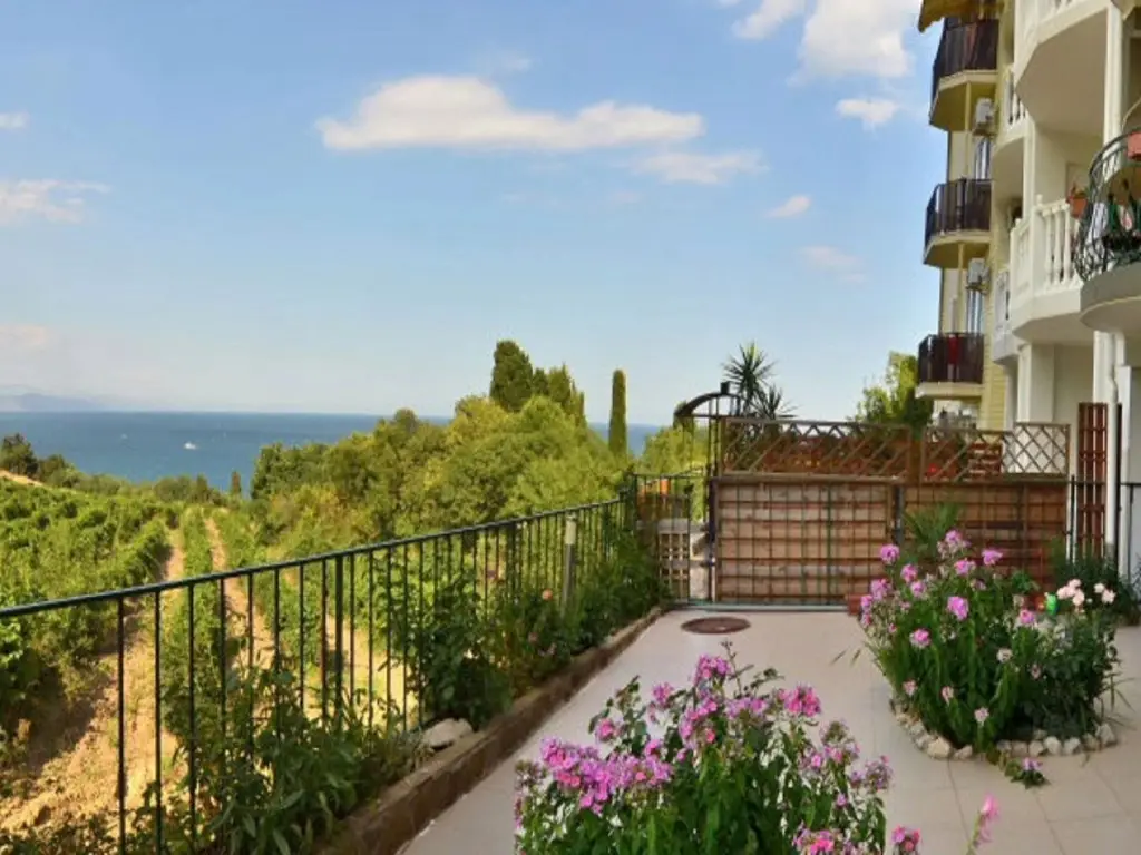 Алушта: Selena Guest House