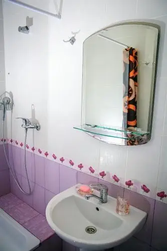 Агой: Sad u Morya Guest House