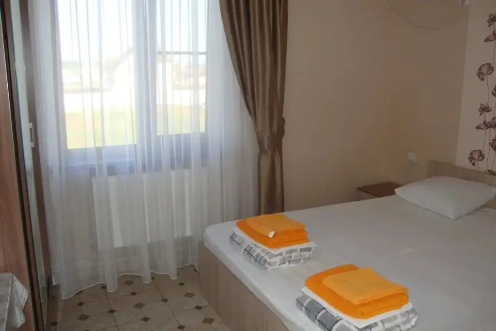Голубицкая: Komfort Guest House