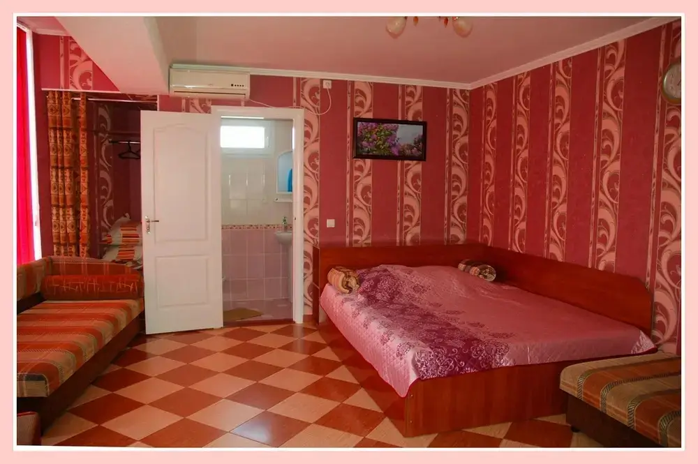 Феодосия: Villa Viktorija